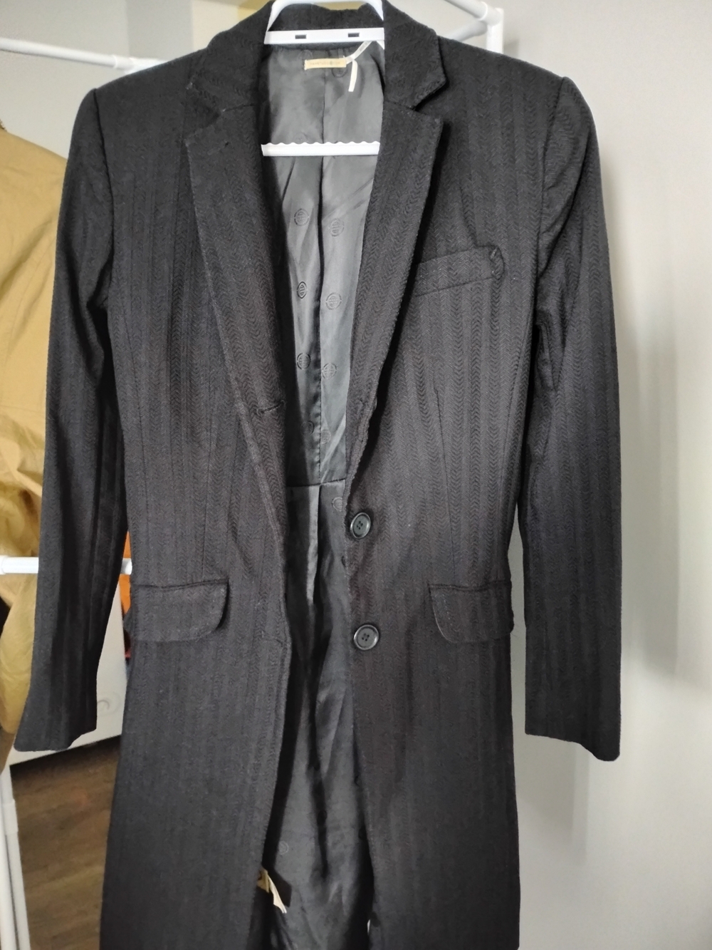 Max Studio Women's Black Stripes Single Breasted Longline Sleeve Lapel  Blazer